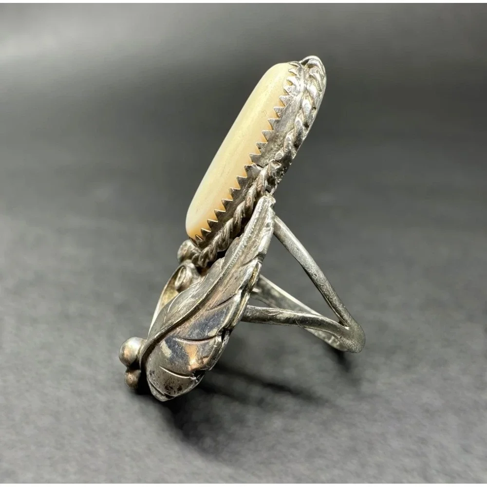 Sterling Silver Mother of Pearl Leaf Statement Ring Size 7.25 Southwestern Style